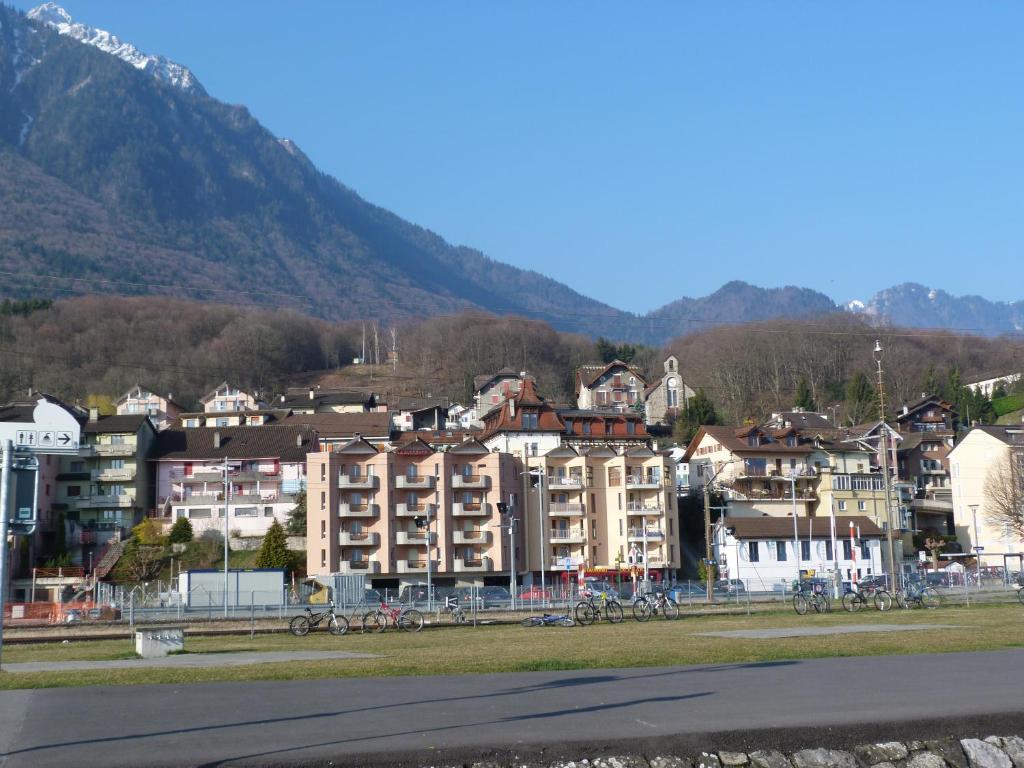 Le Lacustre 4Th Floor Port-Valais Bagian luar foto