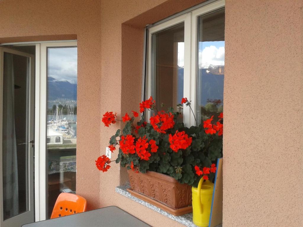 Le Lacustre 4Th Floor Port-Valais Bagian luar foto